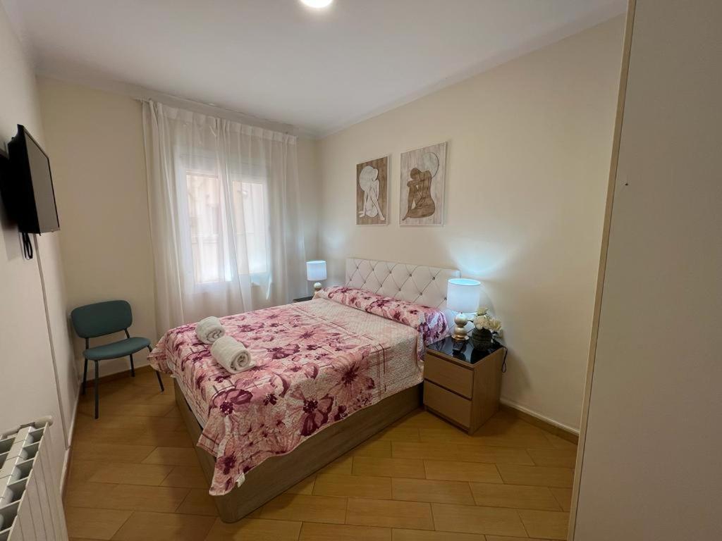 Rooms Nueva Valencia Barcelona Bagian luar foto