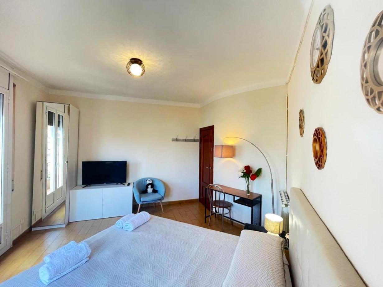 Rooms Nueva Valencia Barcelona Bagian luar foto