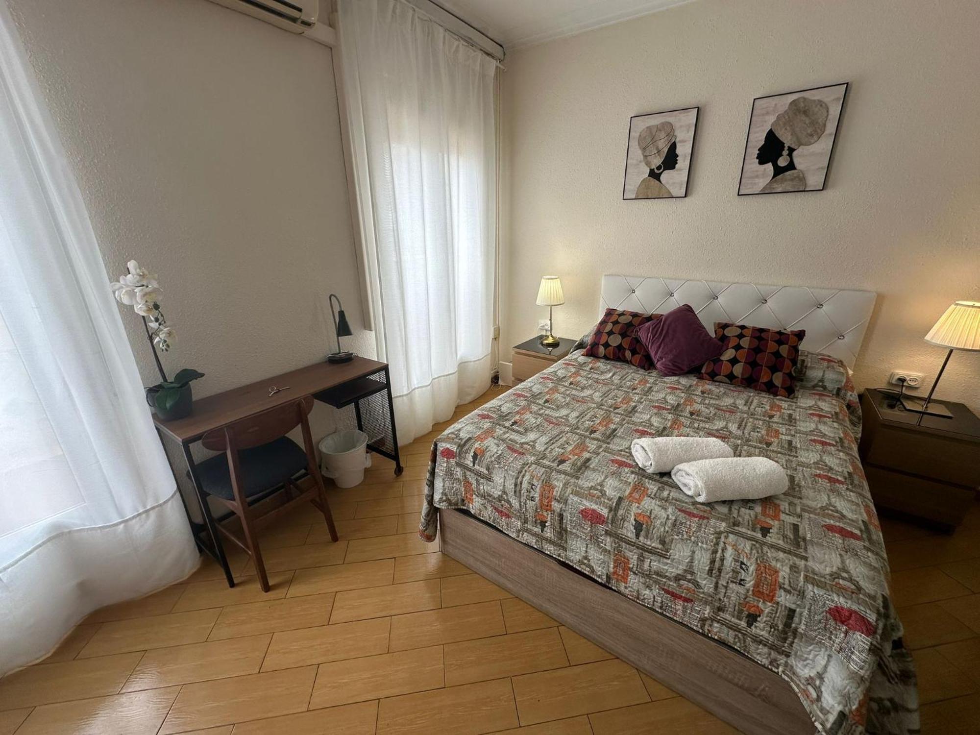 Rooms Nueva Valencia Barcelona Bagian luar foto