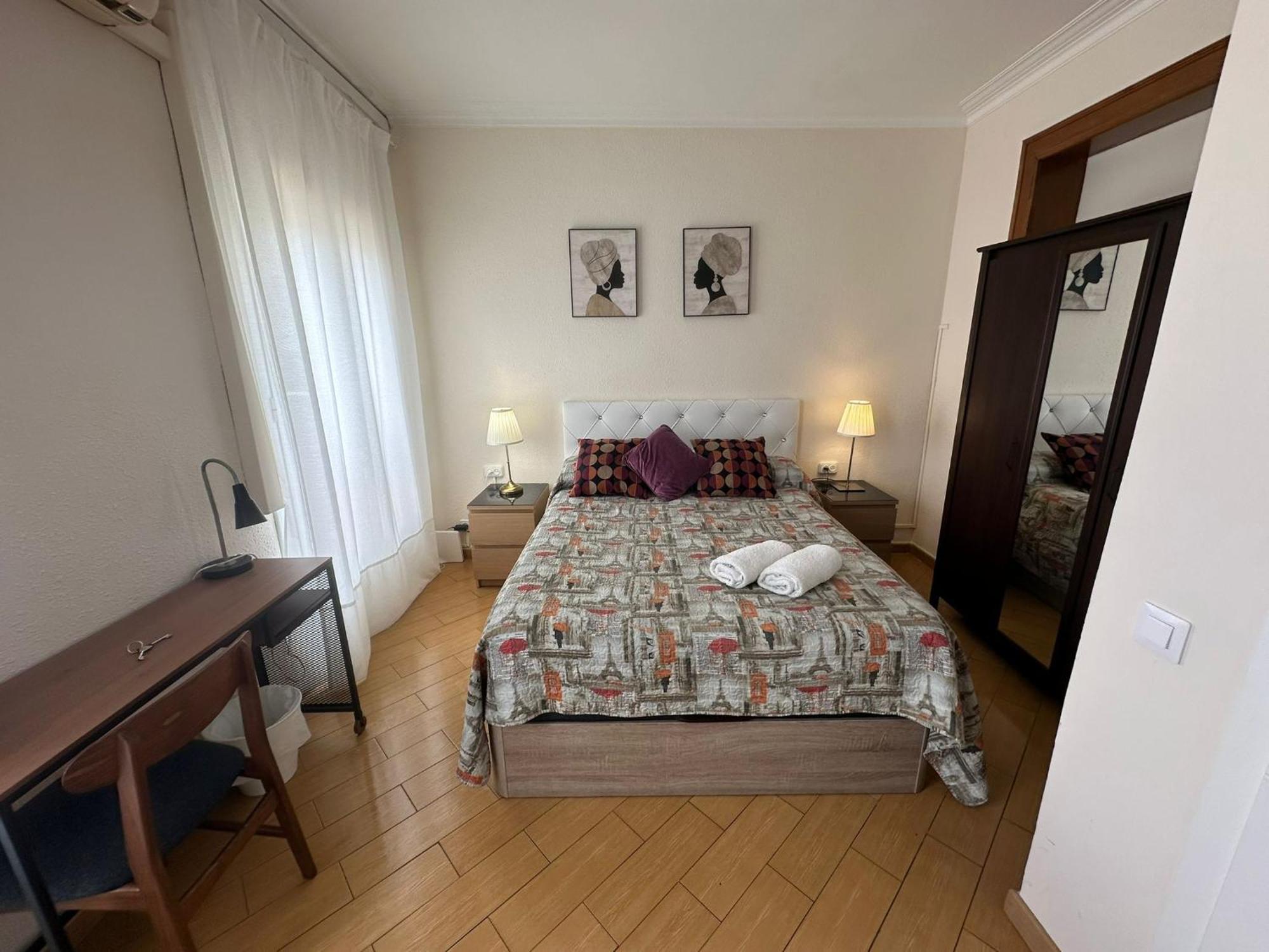 Rooms Nueva Valencia Barcelona Bagian luar foto