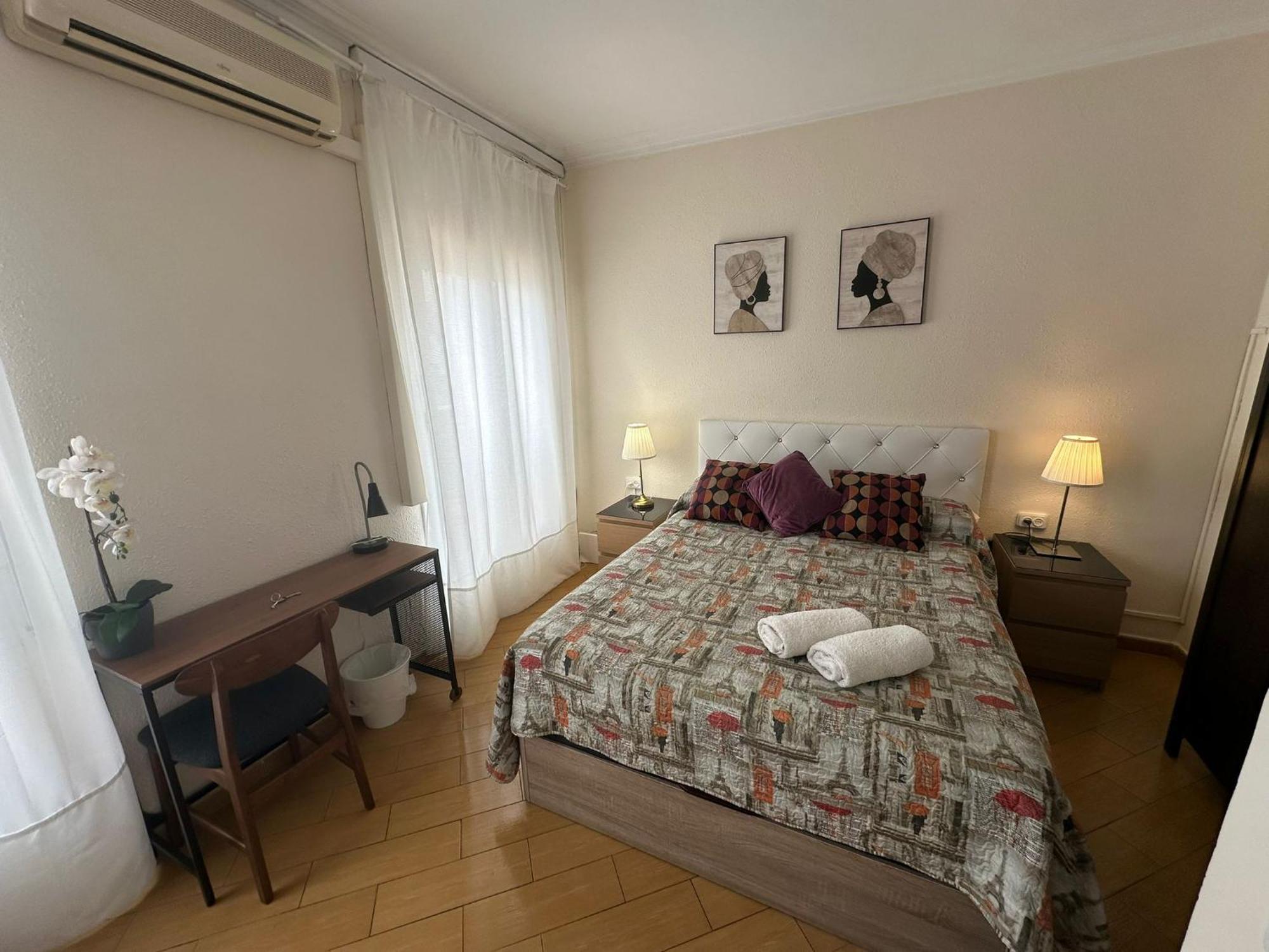 Rooms Nueva Valencia Barcelona Bagian luar foto