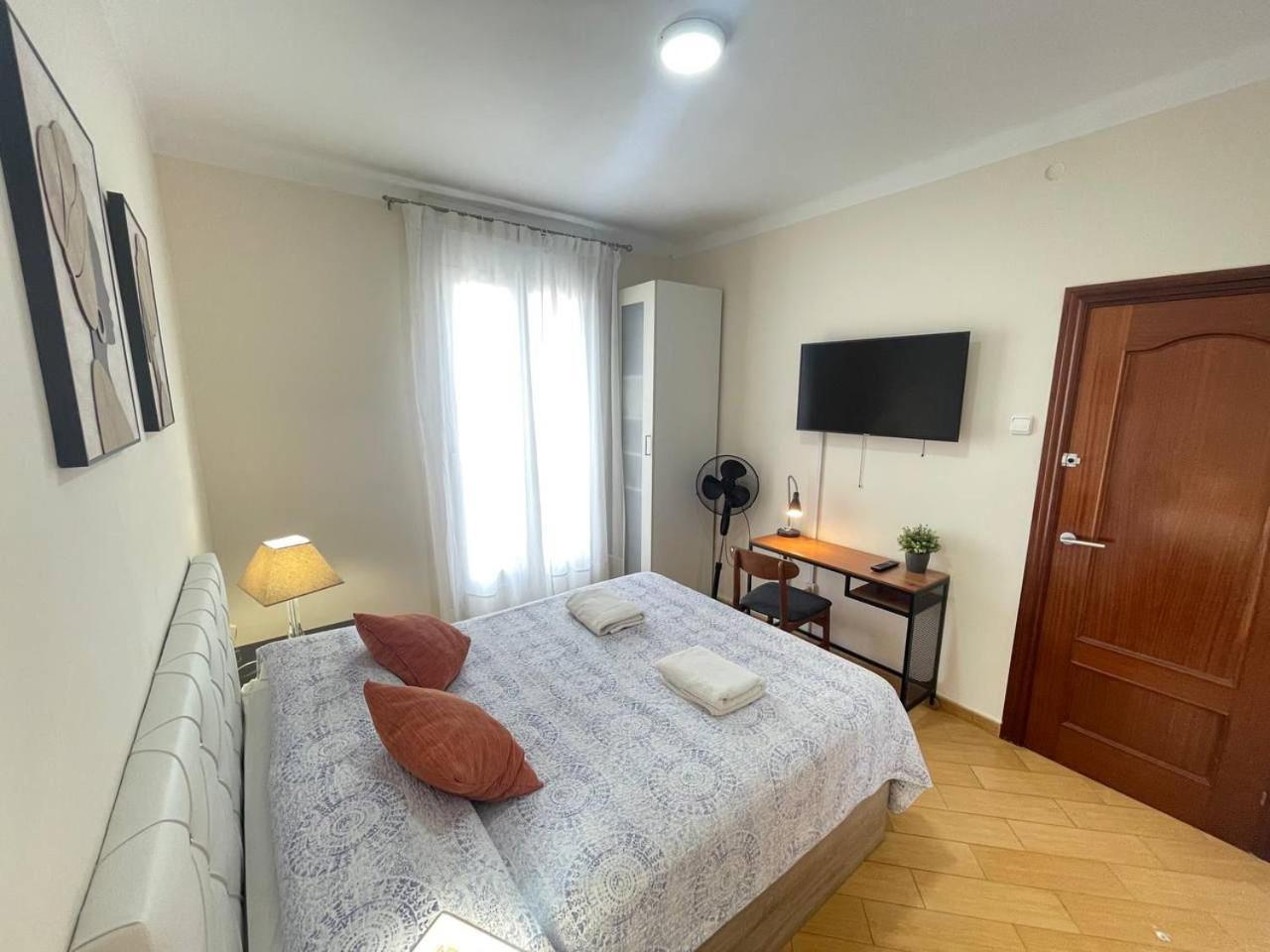 Rooms Nueva Valencia Barcelona Bagian luar foto
