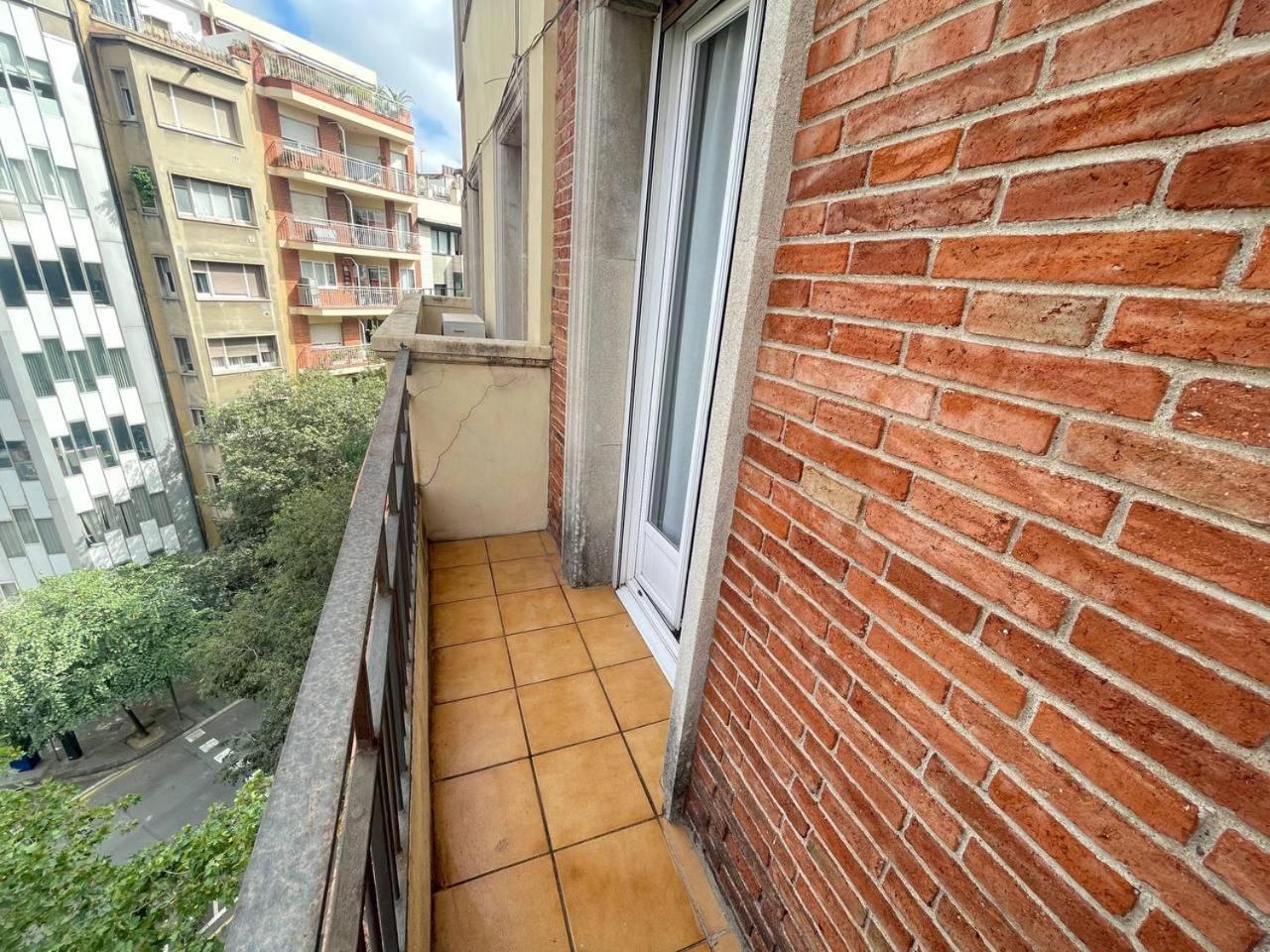 Rooms Nueva Valencia Barcelona Bagian luar foto